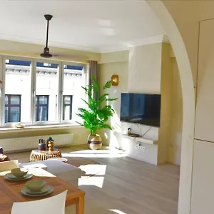 Downtown 2 Bdr ***** 3 , Antwerpen België
