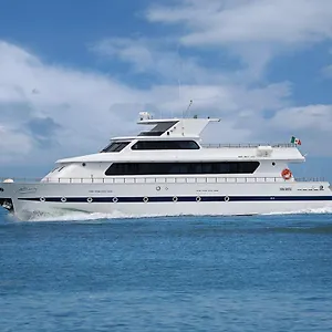  Bateau-hôtel Yacht Sarah Venezia